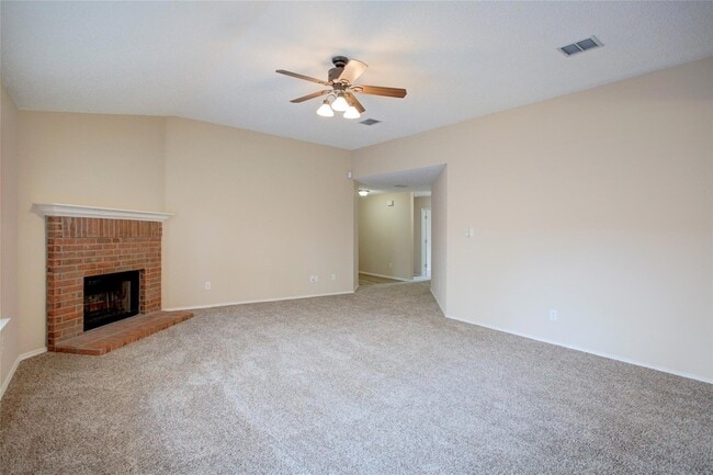 Photo - 9345 Goldenview Dr House
