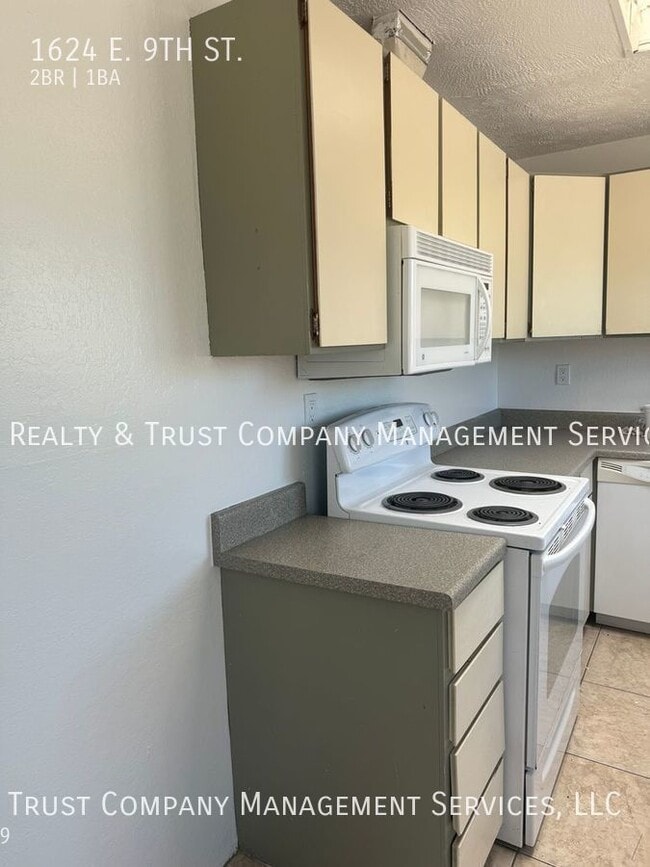 Photo - 1624 E 9th St