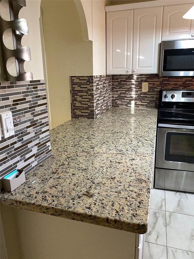 Photo - 11789 SW 18th St