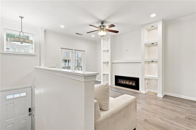 Photo - 1465 Liberty Pkwy NW