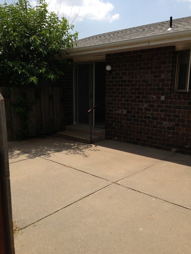 605 N Humbolt Ave