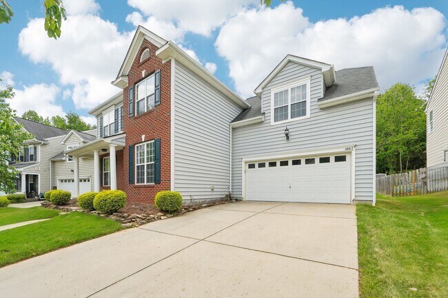 Photo - Nice 4 bedroom home with fenced yard