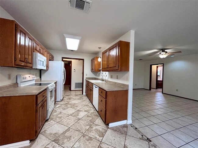 Photo - 57 Woodcreek Dr