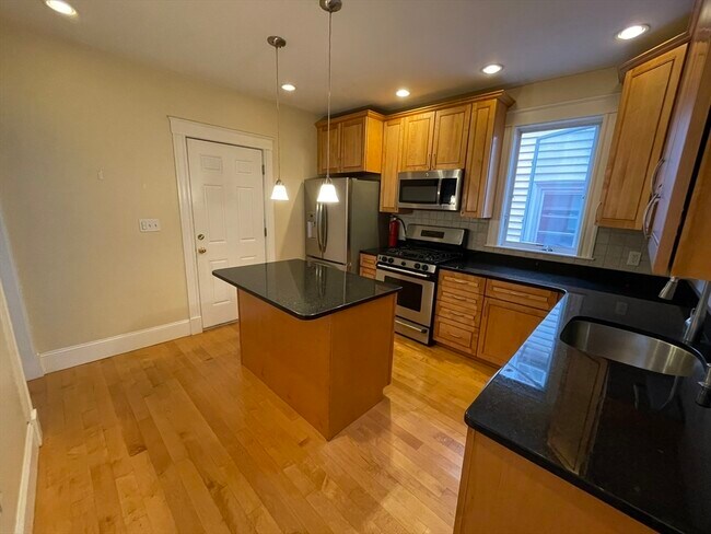 Photo - 39 Calvin St Unit 2