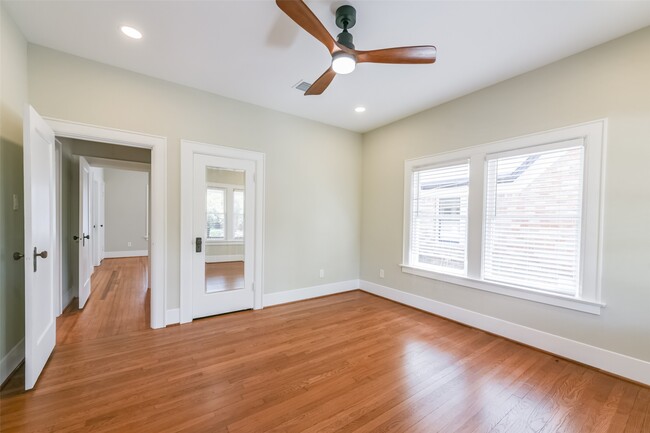 Photo - 931 Teetshorn St