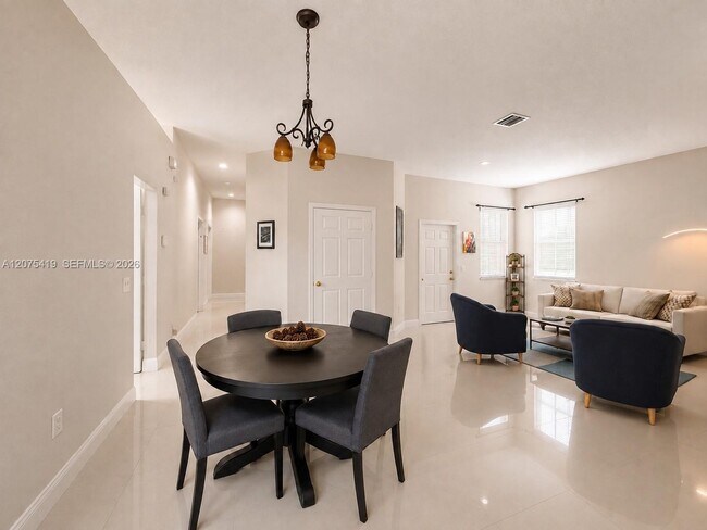 1776 Aspen Ln
