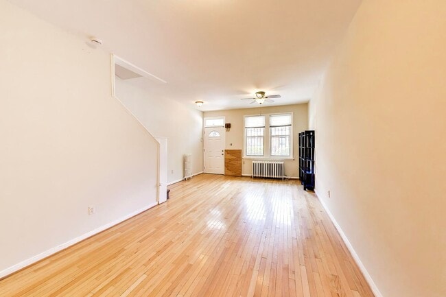 Photo - 2013 4th St NW