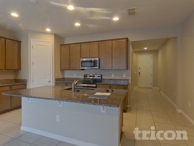 Photo - 676 Meadow Pointe Dr