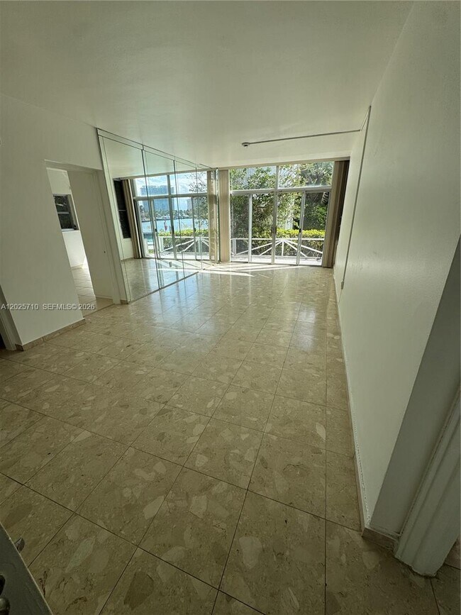 Photo - 10281 E Bay Harbor Dr Unit C1