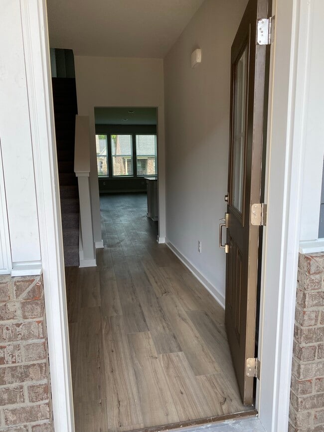 Photo - 3115 Lamond Dr