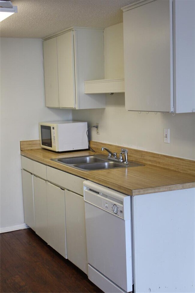 Photo - 1800 Lavaca St Unit 203