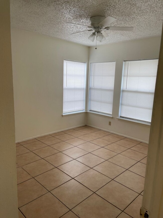 Photo - 2/1 Home Available for Immediate Move In!