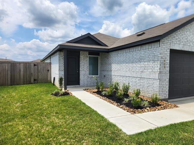 Photo - 905 Coperchiata Cir