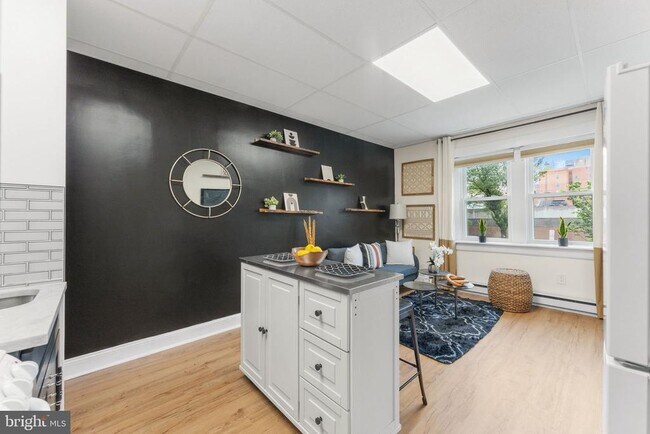 Photo - 2002 17th St NW Unit 2