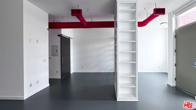 Photo - 1912 Broadway Unit 204