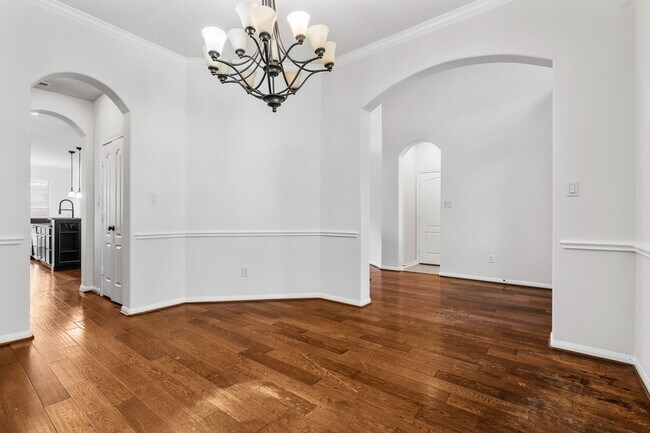 Photo - 8102 Little Scarlet St