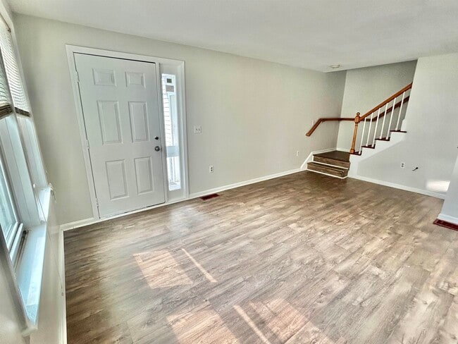 Photo - 4b Pine Grove Ave