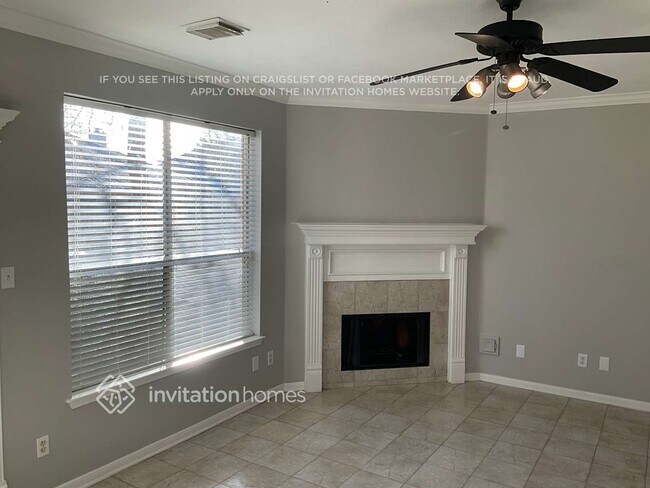 Photo - 3423 La Seine Ln