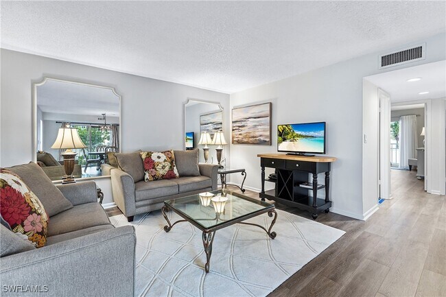 Photo - 3000 Gulf Shore Blvd N Unit 211