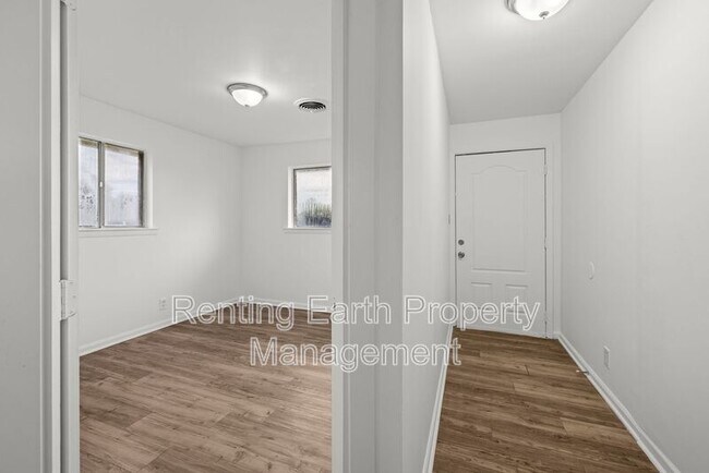 Photo - 426 Brookview Dr