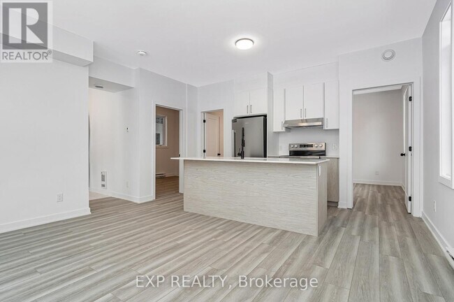 Photo - 1369 Louis Ln Unité B