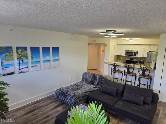 Photo - 8870 Colonnades Ct W Unidad 337
