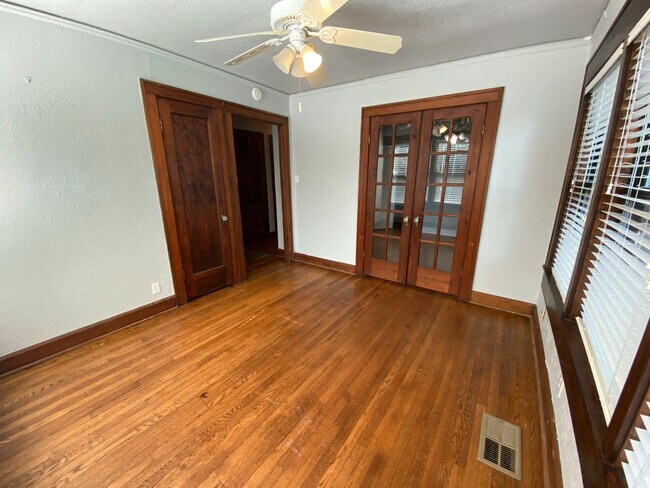 Photo - 2830 San Gabriel St Unit A