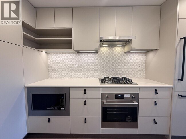 Photo - 1680 E 12th Ave