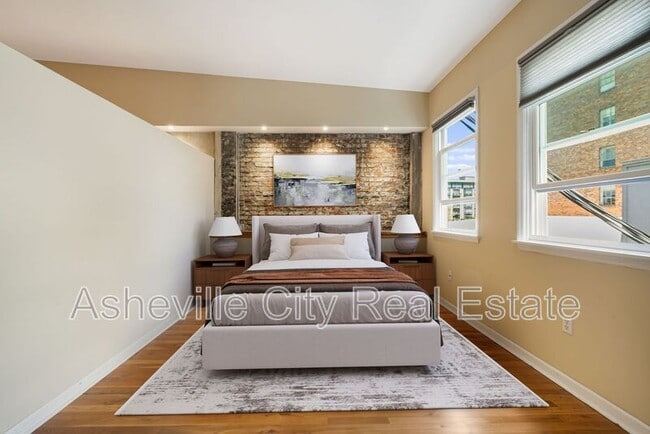 Photo - 32 Broadway St Unidad #330