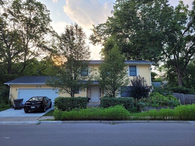 Beautifully Renovated Home in Ann Arbor's ... - Beautifully Renovated Home in Ann Arbor's ...