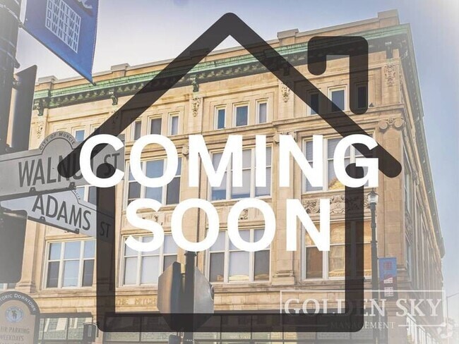 Building Photo - 301 S Walnut St Rental