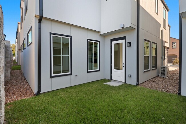 Photo - 2924 El Fenice Ln