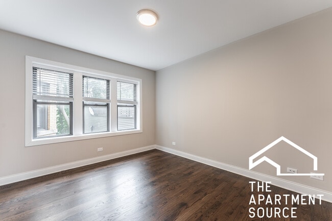 Photo - 2228 N Sawyer Ave Unit 1W