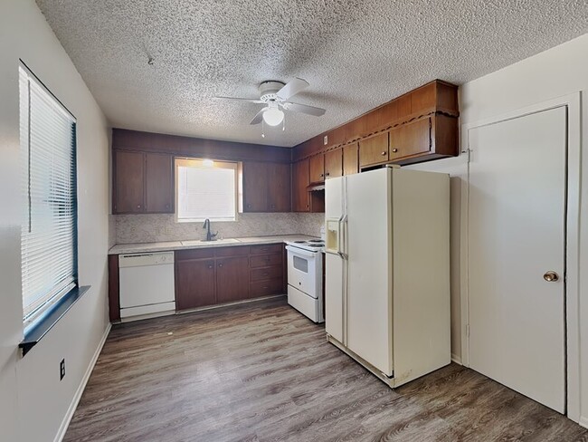 Photo - 6220 Wheaton Dr