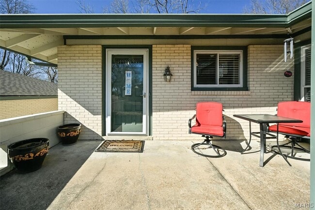 Photo - 835 Knickerbacker Dr