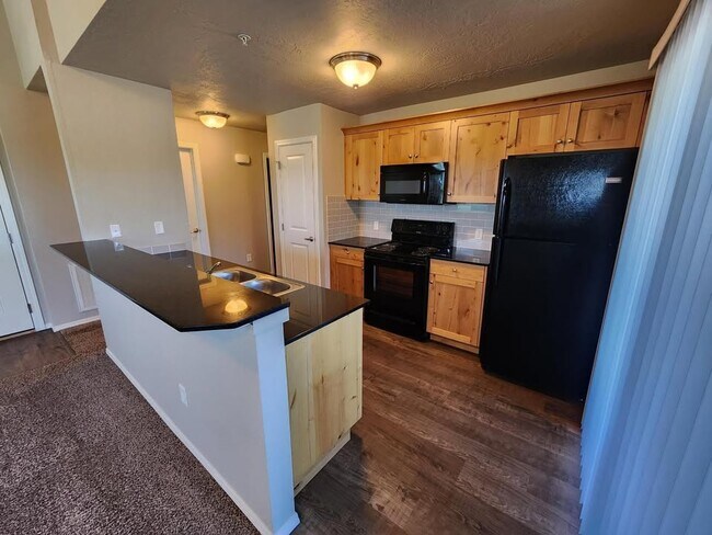 Building Photo - Palisades Rental