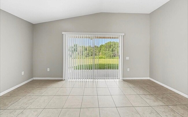 30237 Glenham Ct