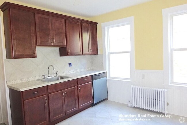 Building Photo - 58 Dartmouth St Unit 1 Rental