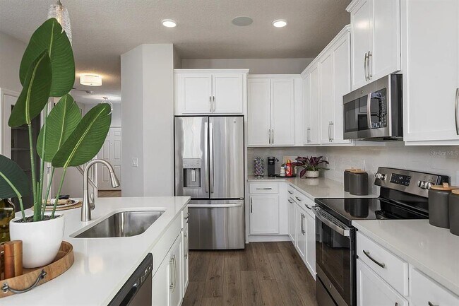 Photo - 15883 Tollington Alley