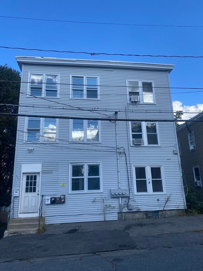 Building Photo - 119 Madison St Unit 1