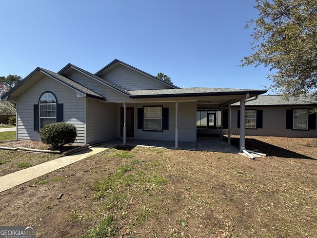 Building Photo - 115 Lake Wisteria Ct