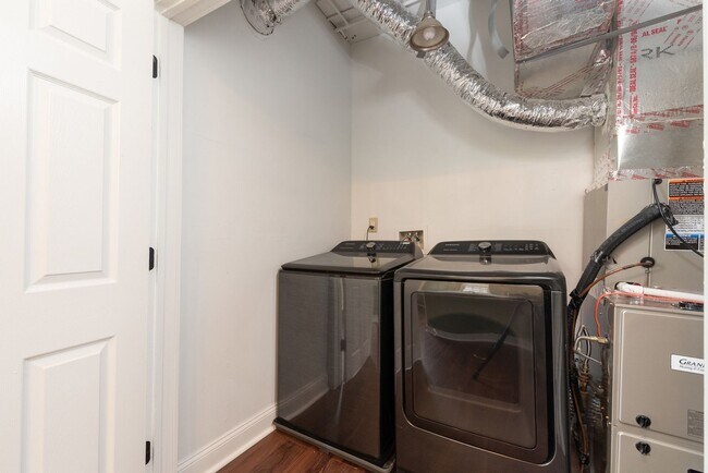 Photo - 1218 N 27th St