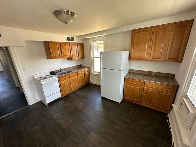 Photo - 404 4th St Unit apt B