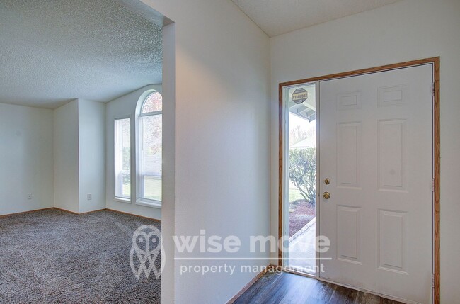 Photo - Salmon Creek One Level with Huge Yard!