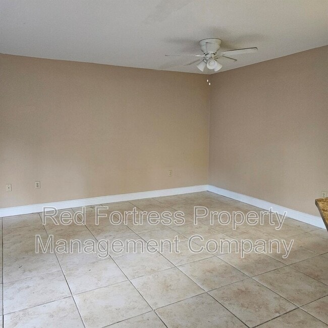 Photo - 3100 Seasons Way