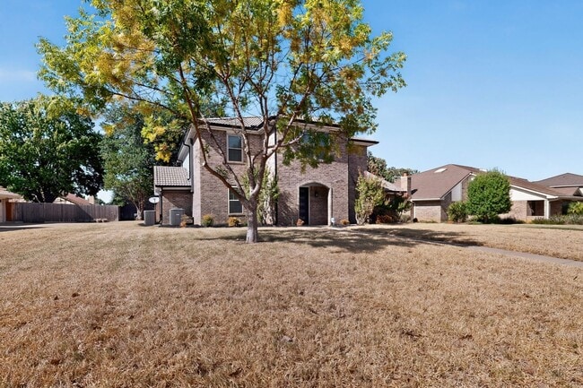 Photo - 30 Crestwood Dr
