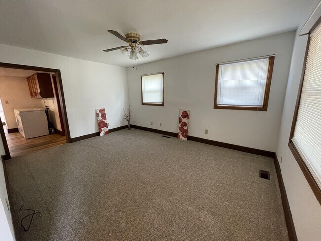 Photo - 242 S Adams St