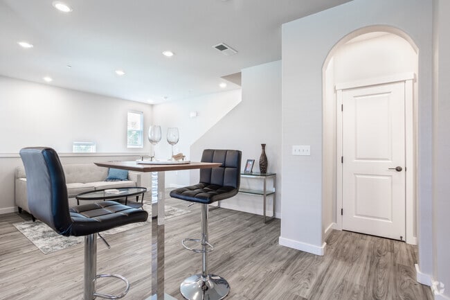 2BR, 2.5BA - Plan J