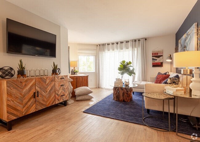 Unit A1-102: 1 BDR / 1 BA - 700 SqFt - The Seven at West Boca