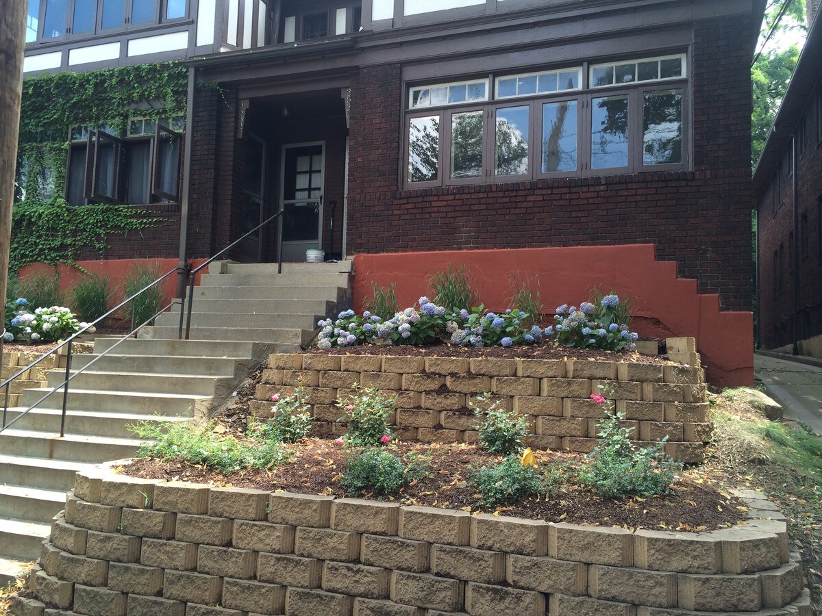 Photo - 3530 Beechwood Blvd Apartment